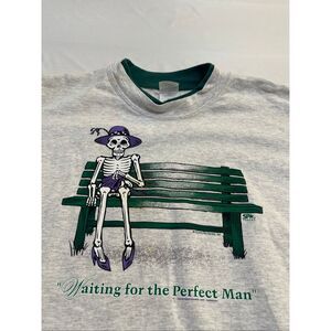 Waiting For The Perfect Man Funny Skeleton Vintage T-Shirt Size XXL